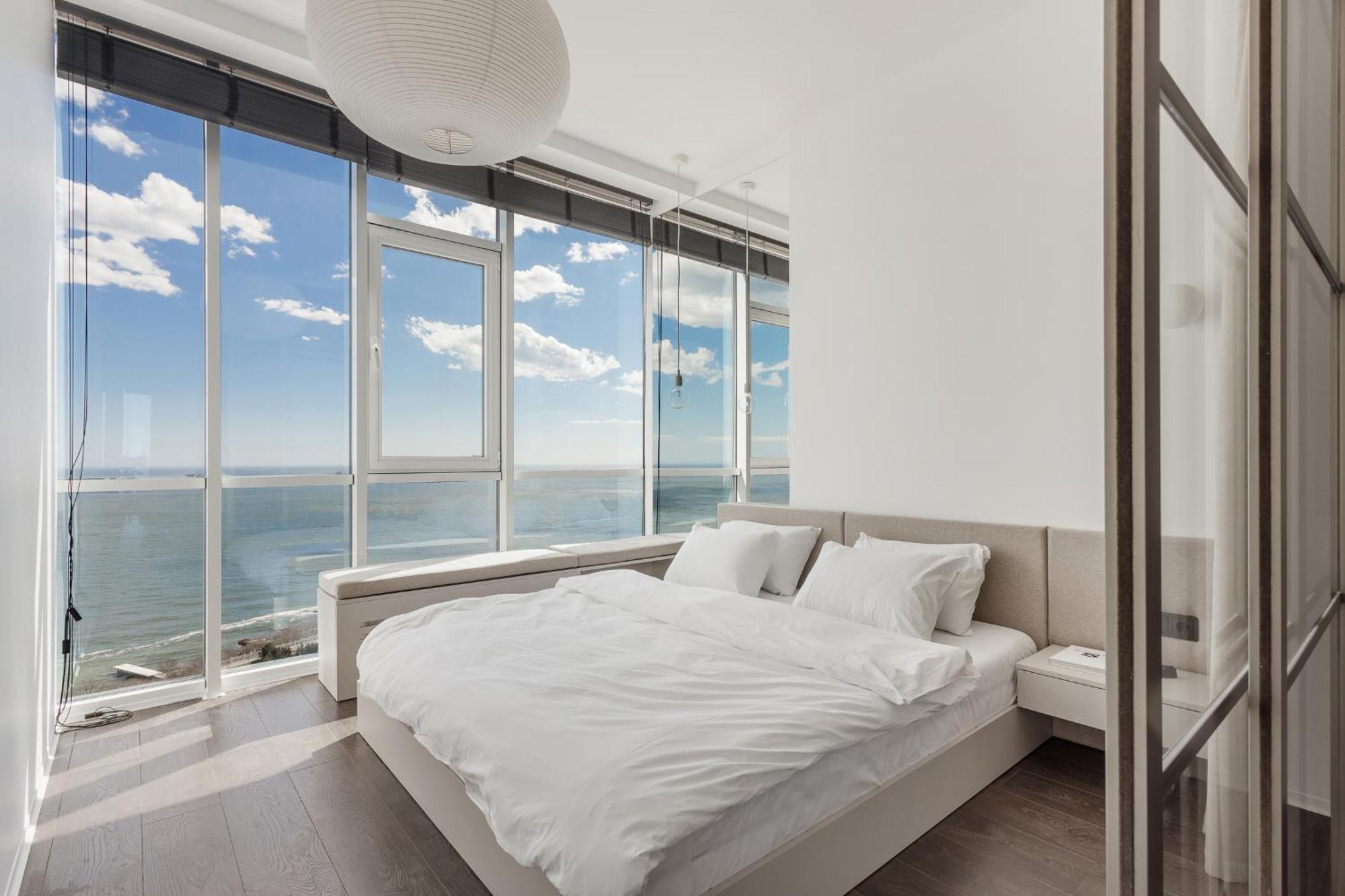 Sea And Sky Apartment *