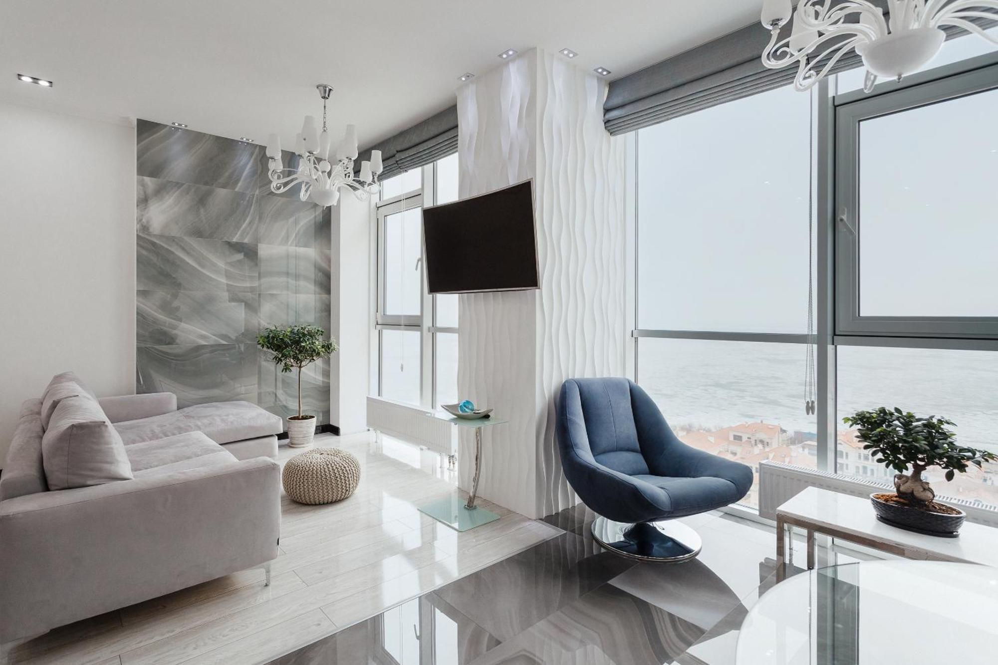 Sea And Sky Apartment *